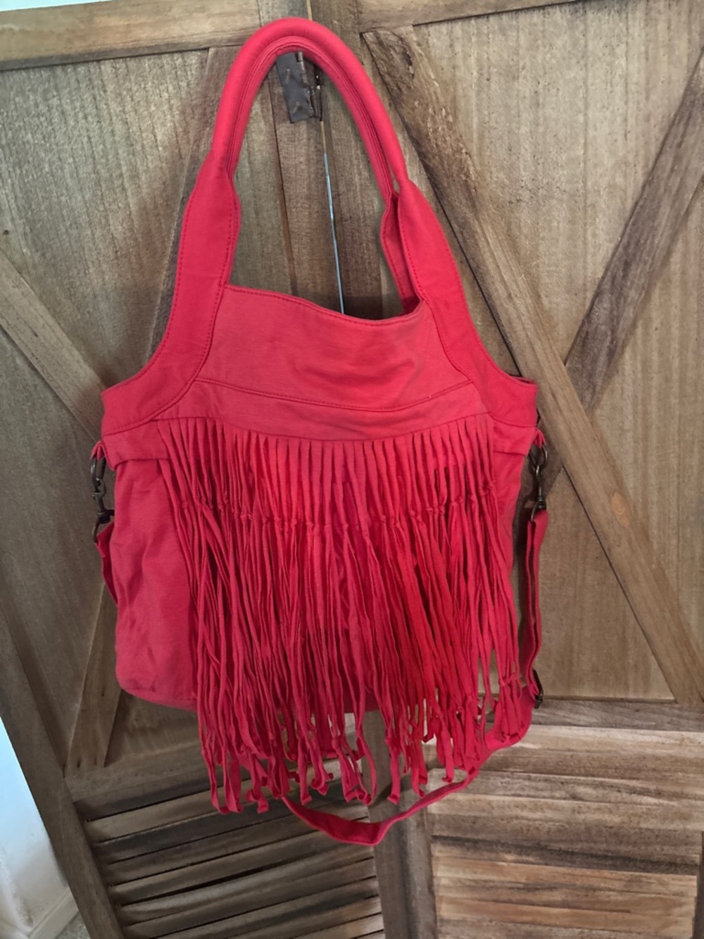 Red Fringe Women’s Shoulder Bag - Stylish Everyday Tote